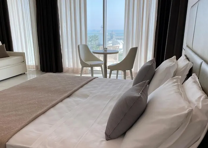 Edison Seaview & Szálloda 3*