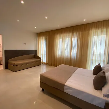 Edison Seaview & Hotell 3*